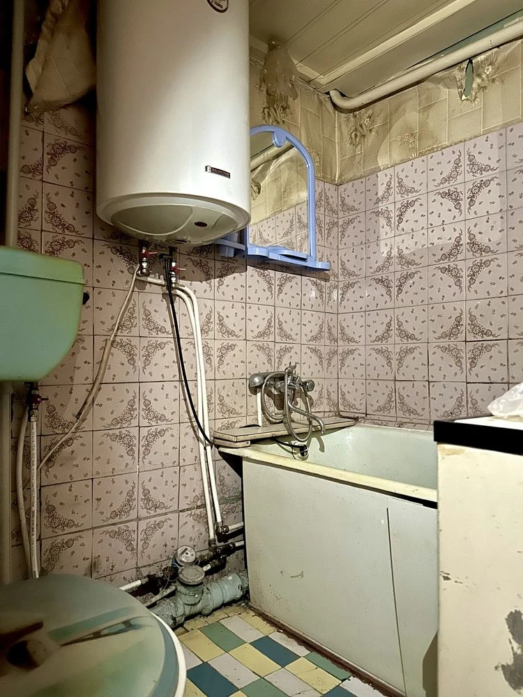 2--х 44 квартал, Kalantya Street, 22, not a corner, separate rooms, balcony