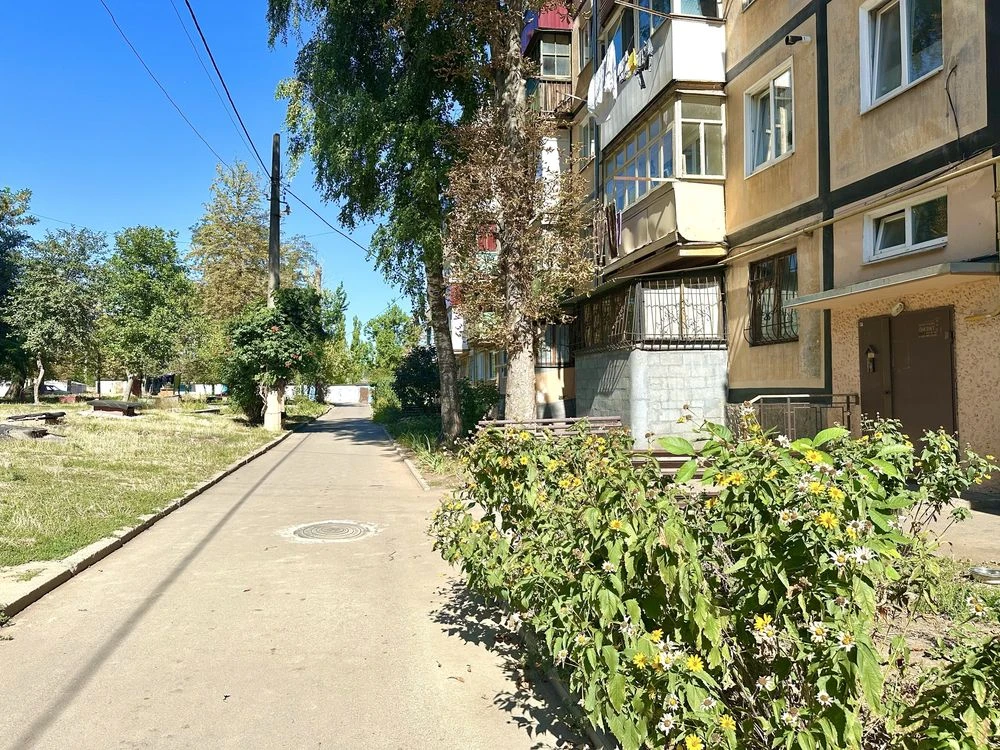 2--х 44 квартал, Kalantya Street, 22, not a corner, separate rooms, balcony