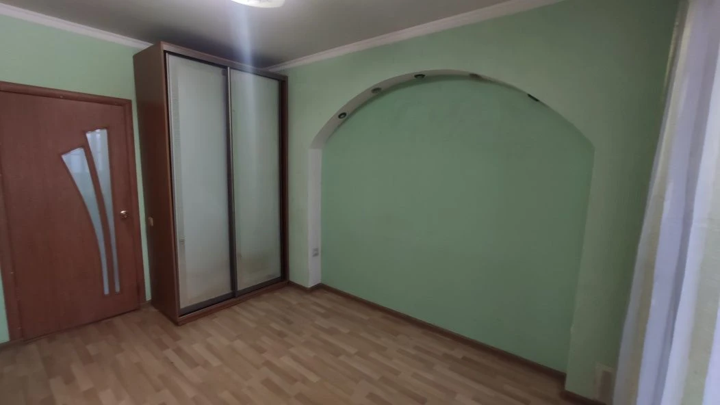 For sale, apartment on Positive Street 2