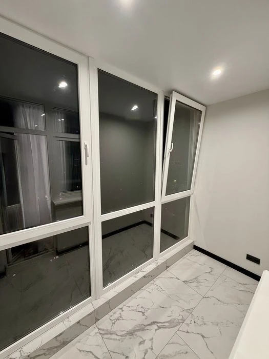 For sale NEW 42 m² modern apartment Darnytskyi district, 5 minutes from