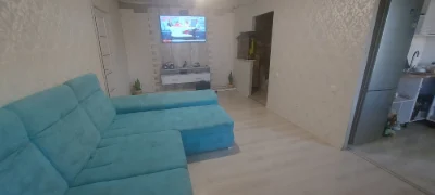 Продається 2-кімнатна квартира, студія, 2-кімнатна, французький балкон