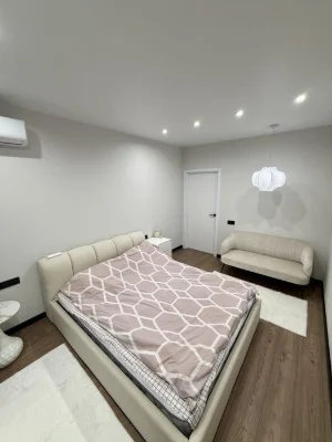 For sale NEW 42 m² modern apartment Darnytskyi district, 5 minutes from