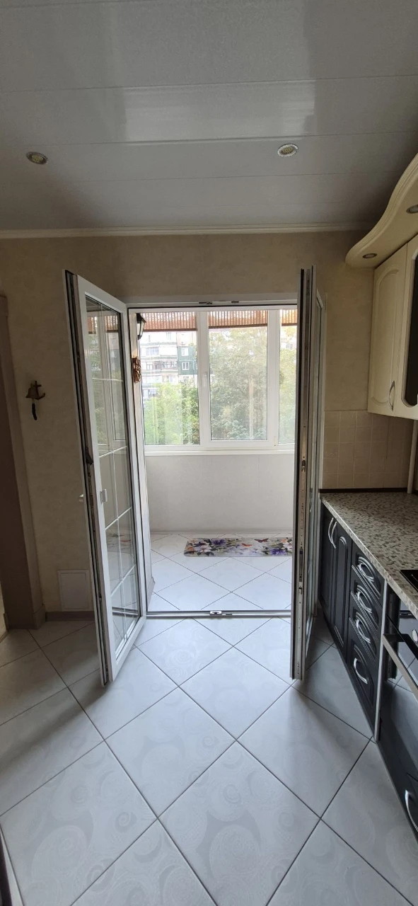 3-room apartment for sale on Gornyatskom