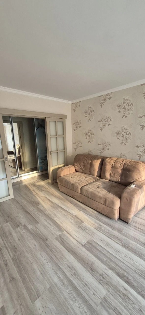 3-room apartment for sale on Gornyatskom