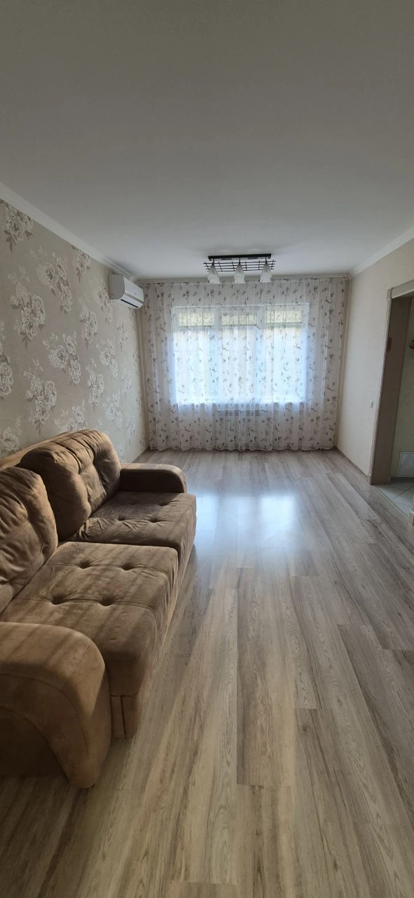3-room apartment for sale on Gornyatskom