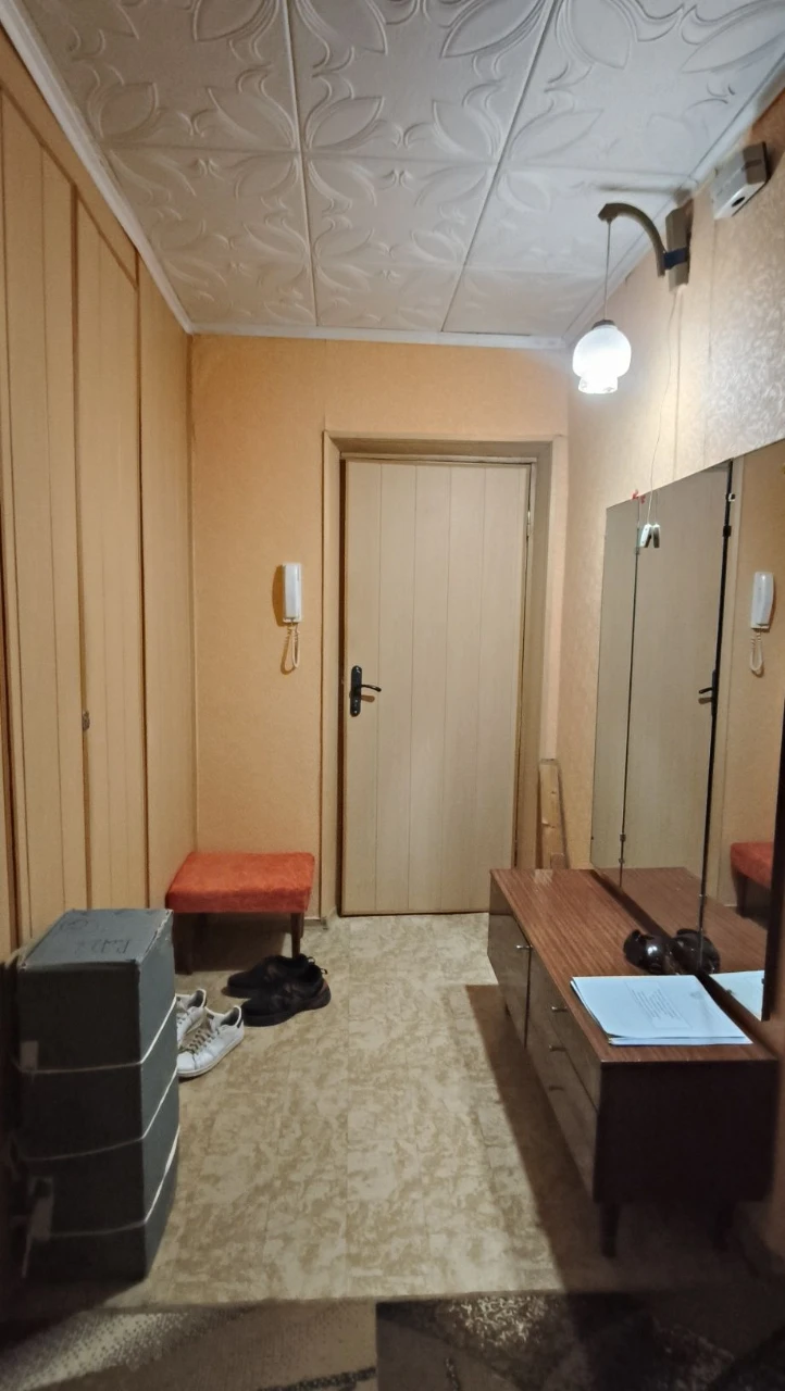 3-room apartment for sale "Czech" on Damansky Street. Bargain!