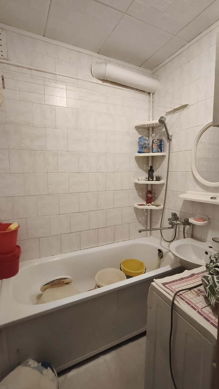 3-room apartment for sale "Czech" on Damansky Street. Bargain!