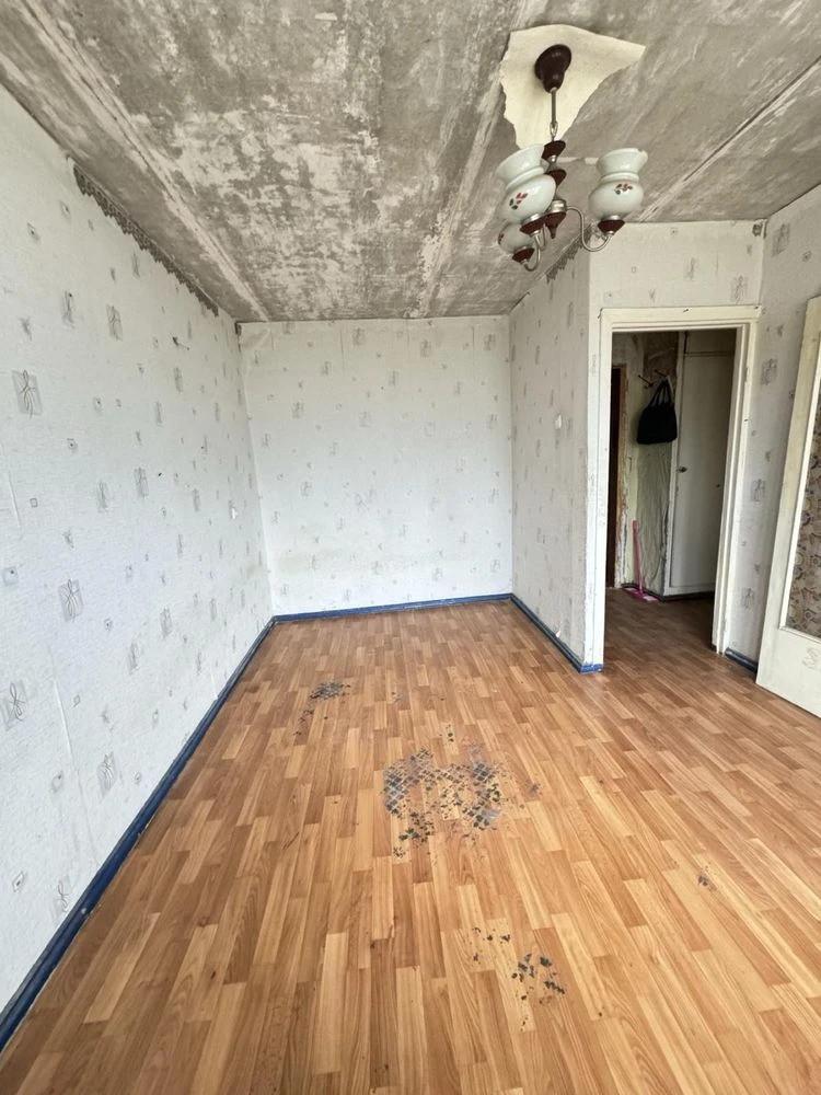 Продаю 1 комнатную квартиру, малосемейка, ул.Покровская, Юби