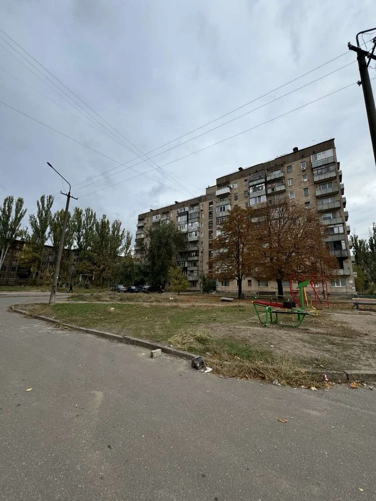 Продаю 1 комнатную квартиру, малосемейка, ул.Покровская, Юби