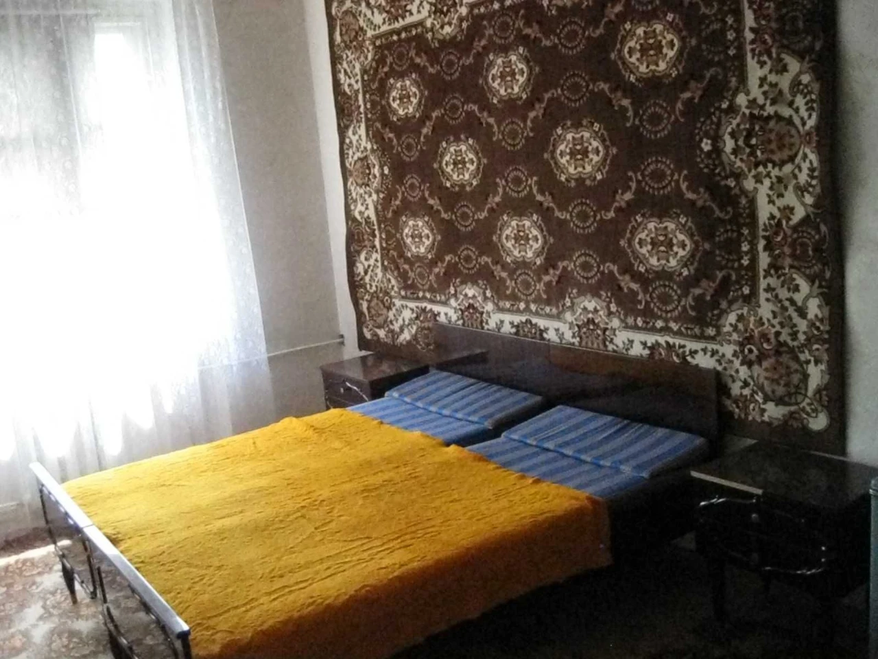 Large 4-room apartment near a swimming pool on Sosgorod