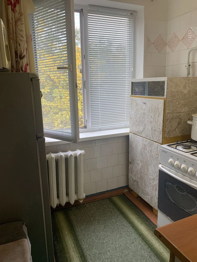 Продаю 2-кімнатну квартиру /Карбишева/ 17 квартал/Сергія Гладуш