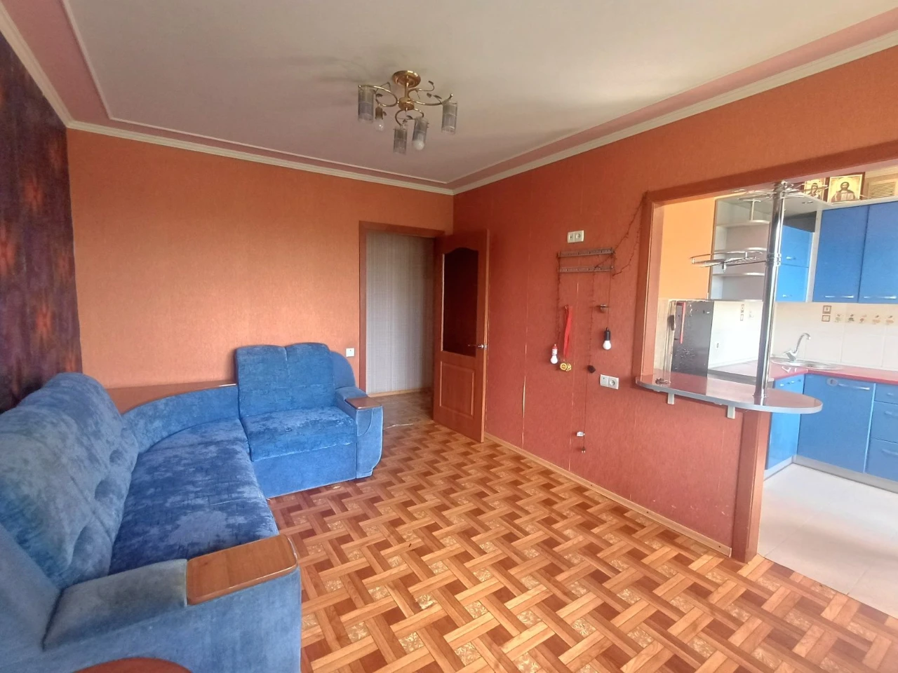 Your COMFORT on Mira Avenue, INDEPENDENT + furniture, come and live