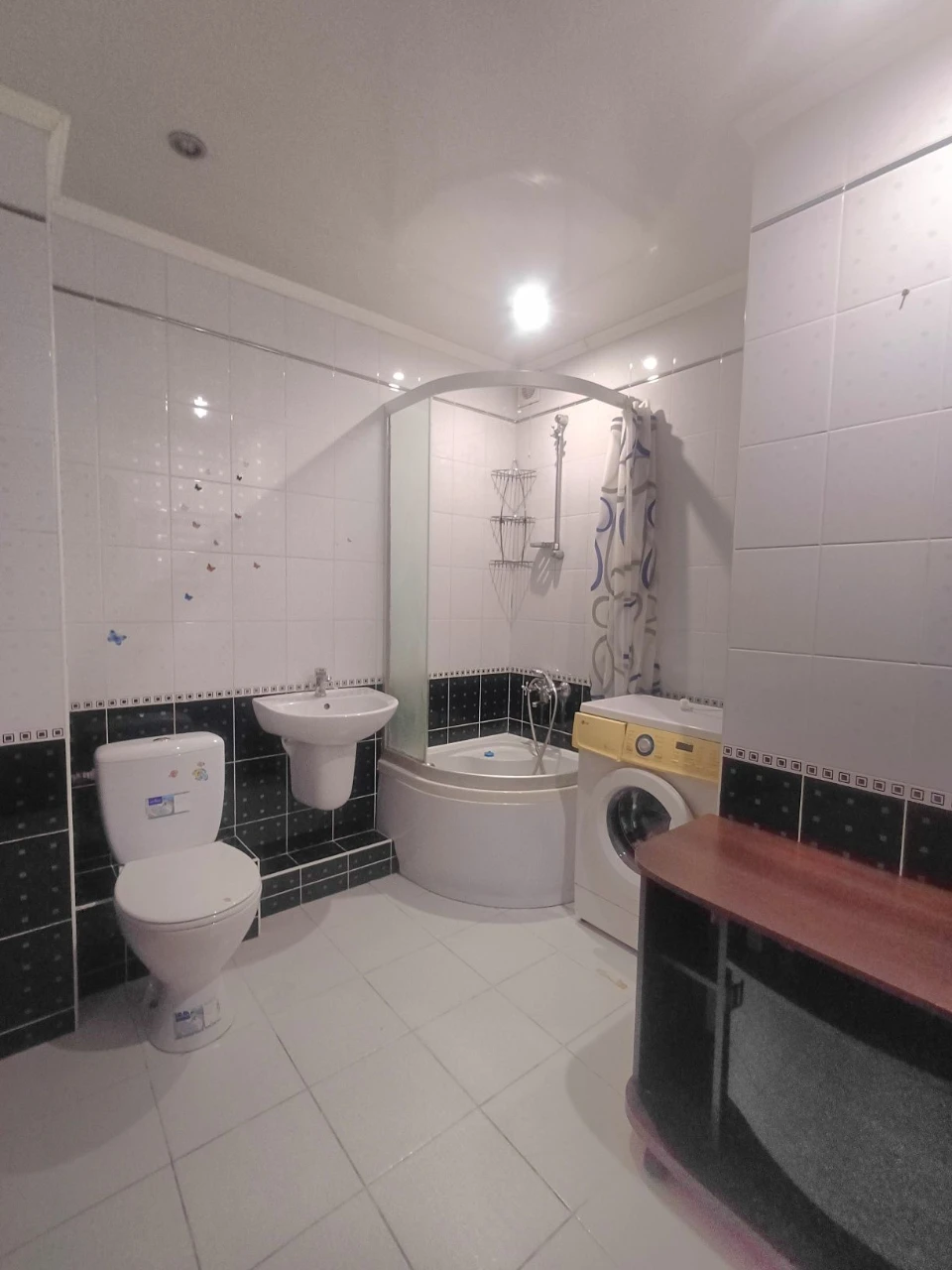 Your COMFORT on Mira Avenue, INDEPENDENT + furniture, come and live