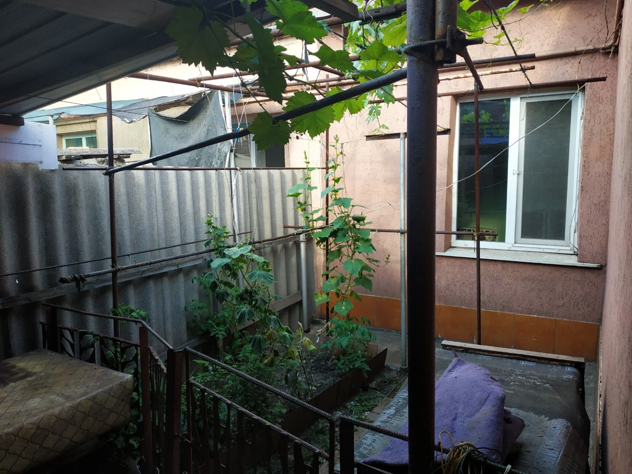 For sale or exchange: Part of a house