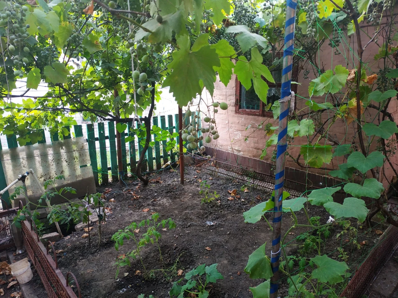 For sale or exchange: Part of a house