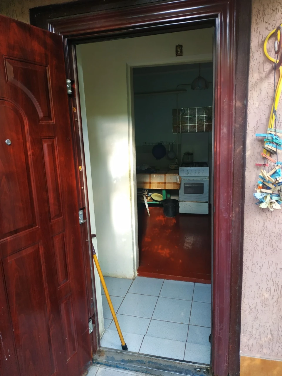 For sale or exchange: Part of a house