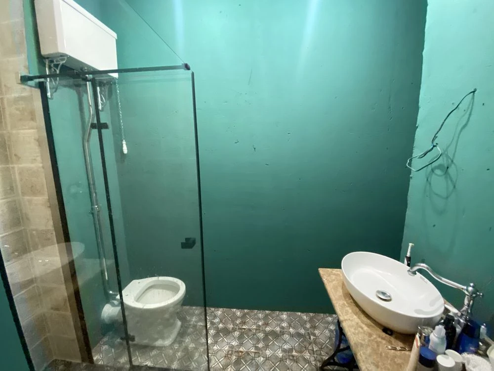 Продам квартиру з ремонтом, біля річки, 110,4 м.кв, поряд з
