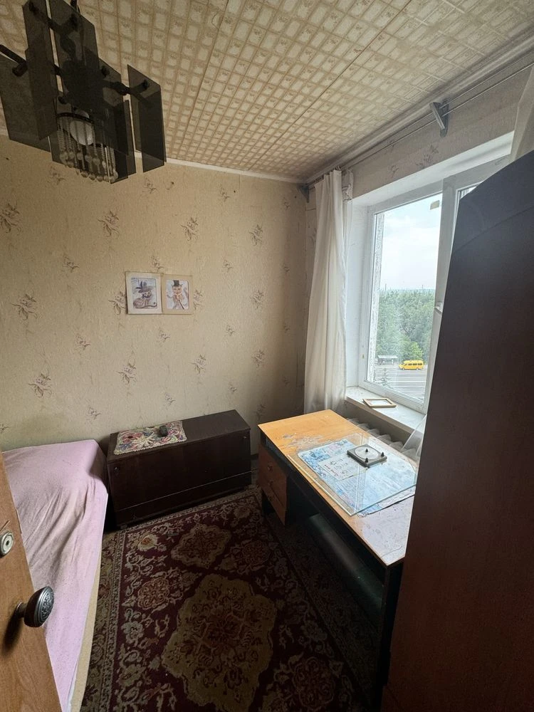 3-room apartment, always has light, Dnepr Shosse