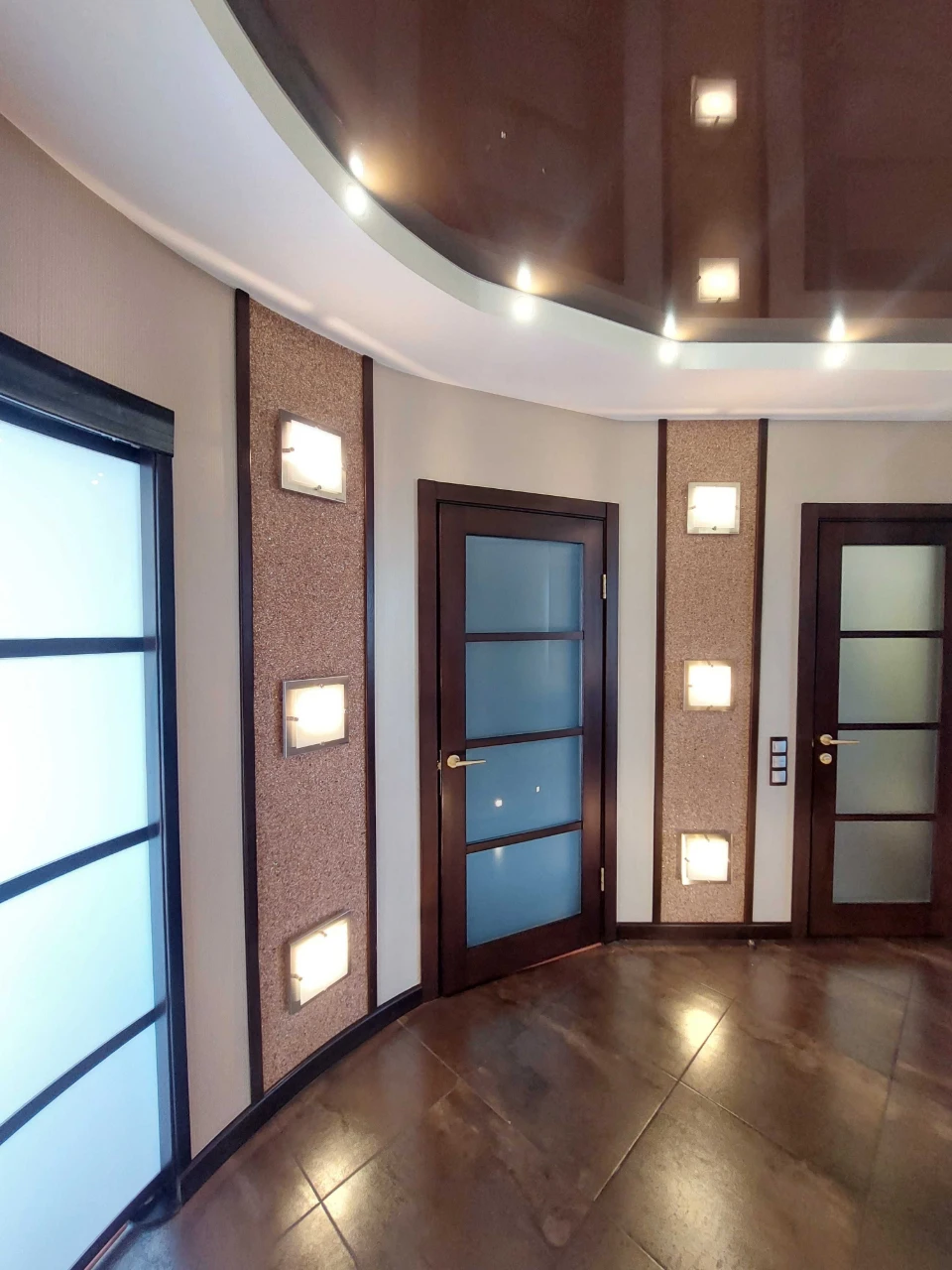 For Sale: 3-room apartment with furniture and appliances.