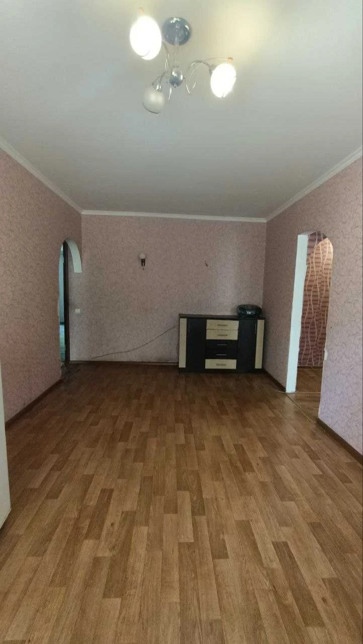 Продається 3-кімнатна квартира в Інгульці, Кривий Ріг
