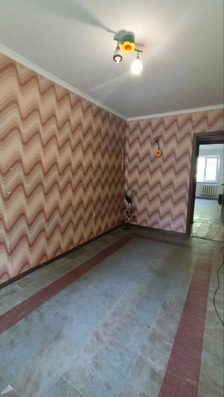 Продається 3-кімнатна квартира в Інгульці, Кривий Ріг
