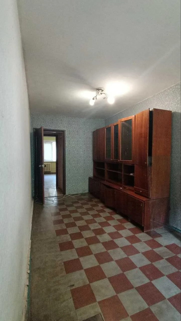 Продається 3-кімнатна квартира в Інгульці, Кривий Ріг