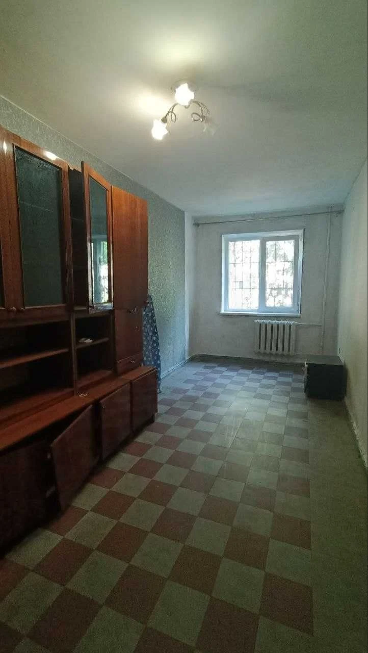 Продається 3-кімнатна квартира в Інгульці, Кривий Ріг
