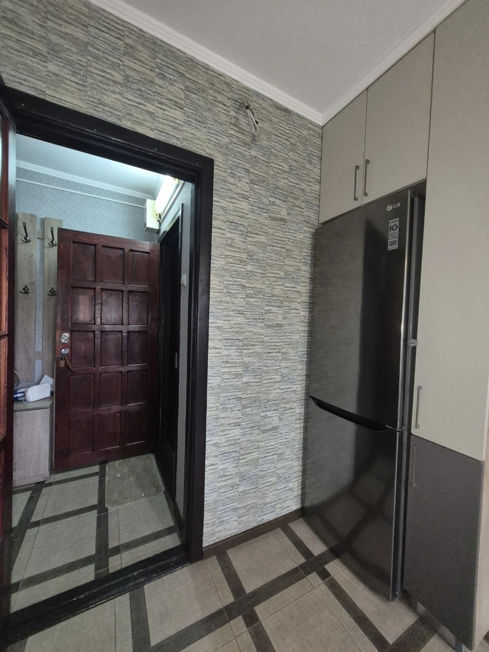 Продам 4х комн квартира у. Саласюка район Индустриальный ряд