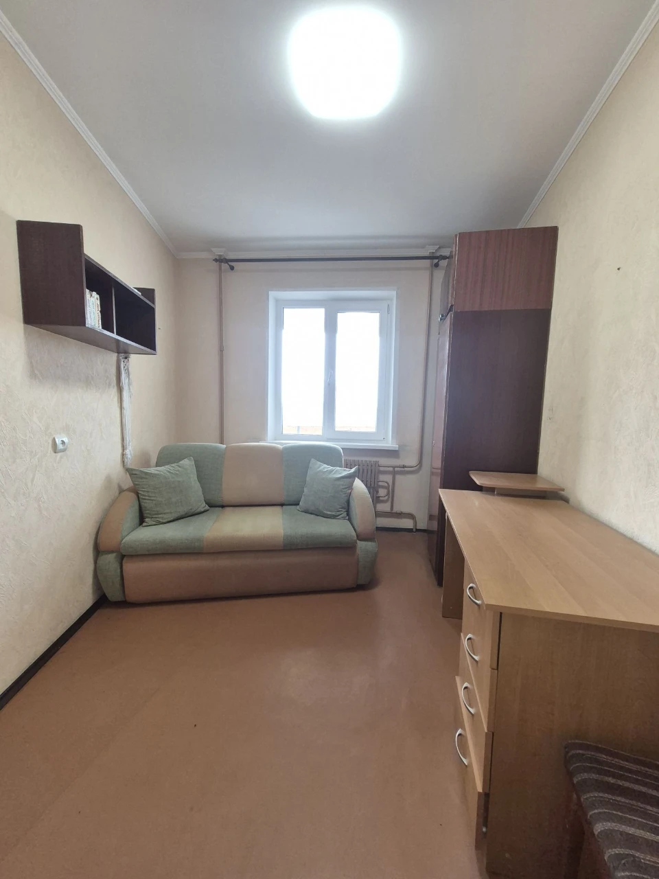 Продам 4х комн квартира у. Саласюка район Индустриальный ряд