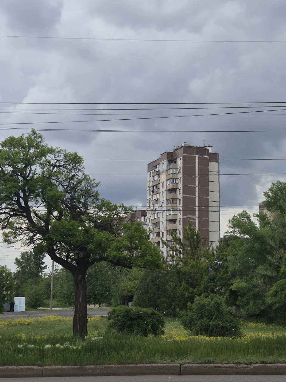 Продам 4х комн квартира у. Саласюка район Индустриальный ряд