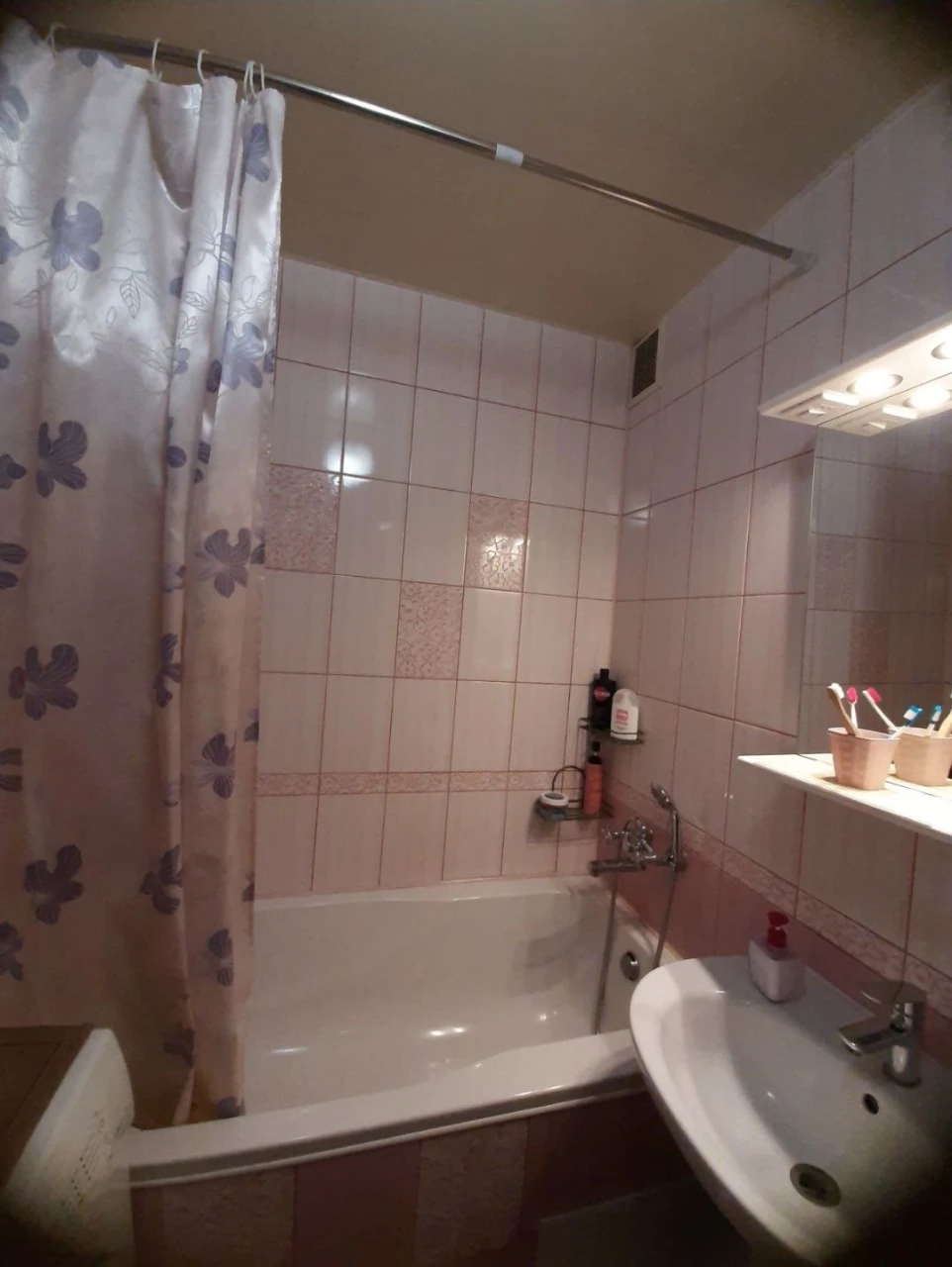 Квартира, 3 комнаты, 97 кв. Гагарина, центр