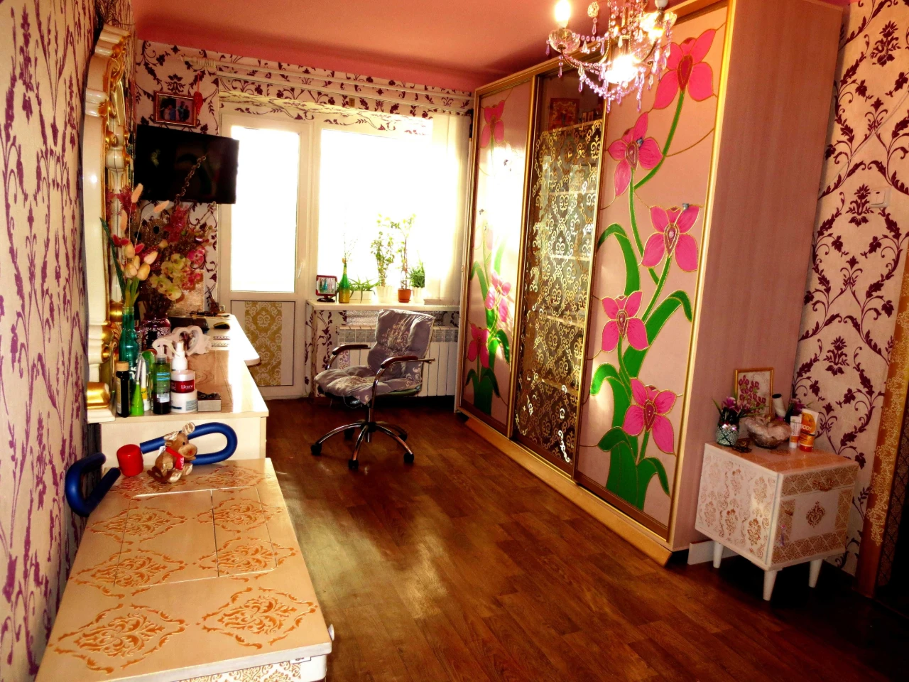 For Sale: 2-room apartment, 2nd floor, always lit, Eduard Fuchs Street.