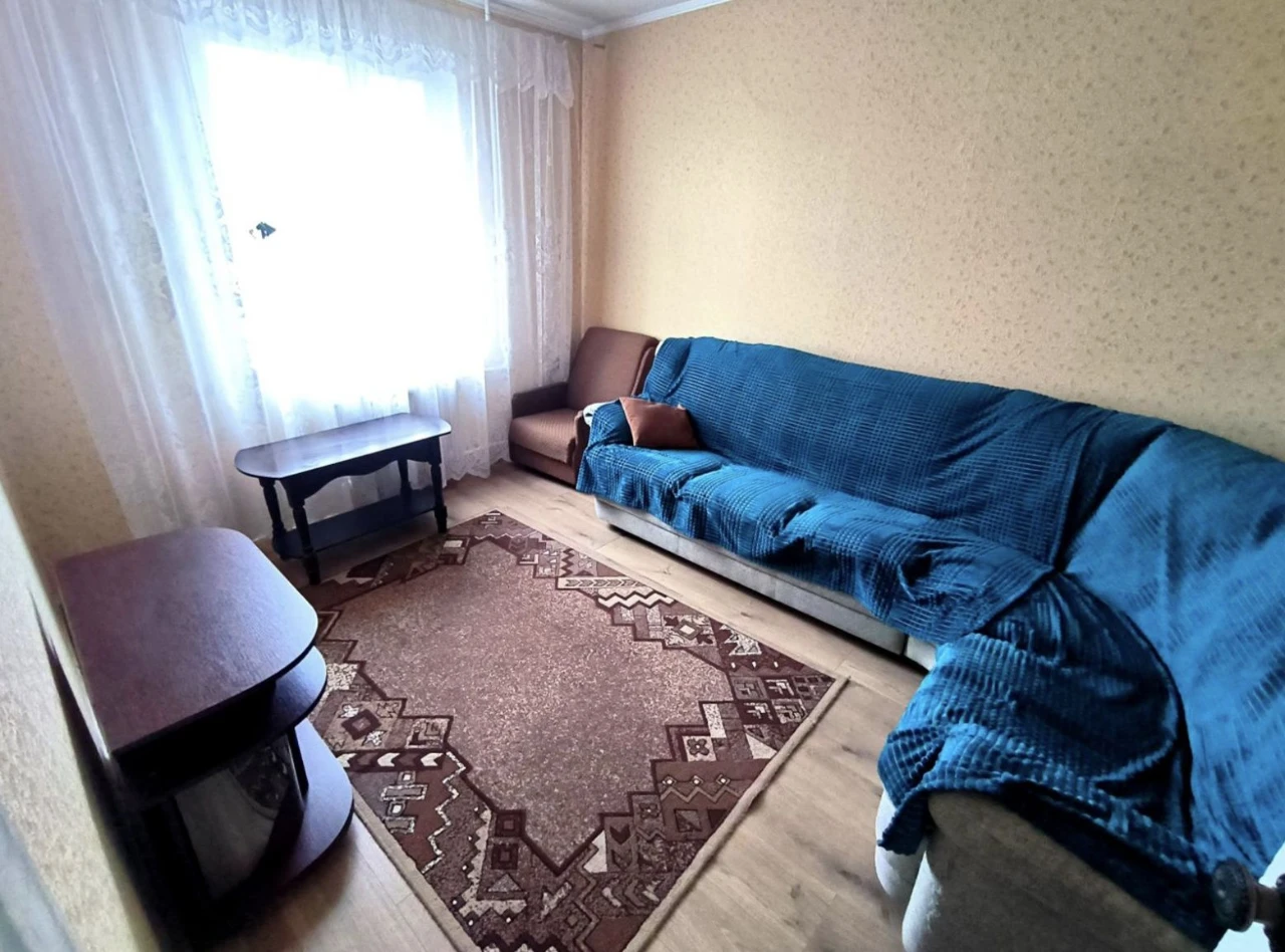 Продам 5 комнатную квартиру