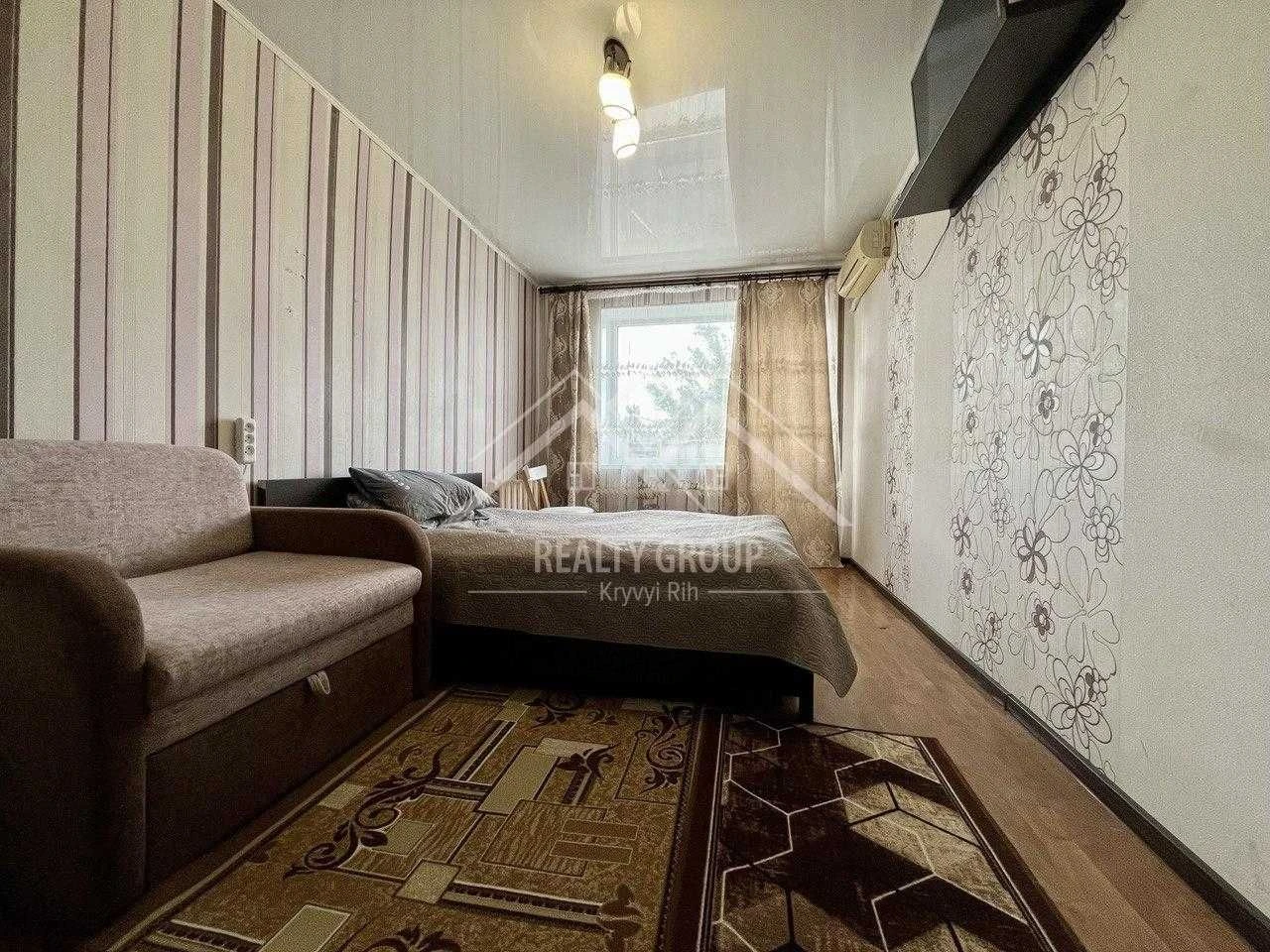 1-bedroom apartment for sale with furniture and appliances in CSM district on Kalnishevsk Street