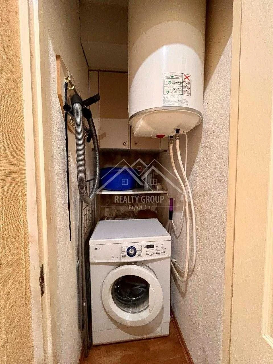 1-bedroom apartment for sale with furniture and appliances in CSM district on Kalnishevsk Street