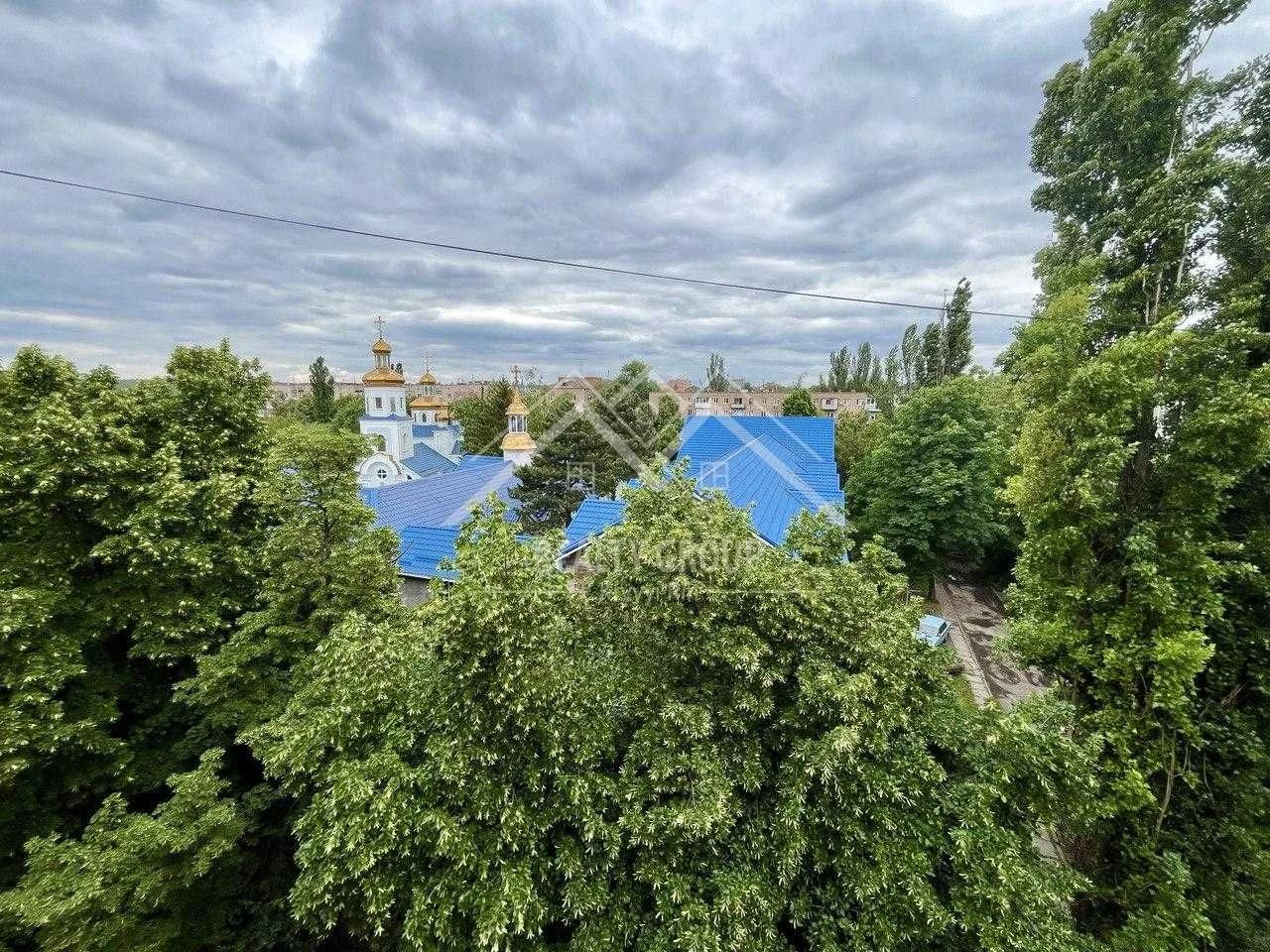1-bedroom apartment for sale with furniture and appliances in CSM district on Kalnishevsk Street