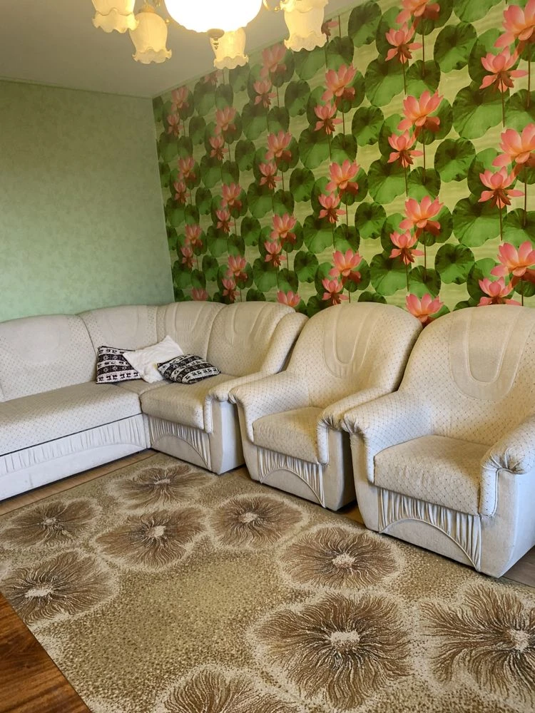 For Sale: 2-bedroom apartment in Kryvyi Rih (Karachuny district)