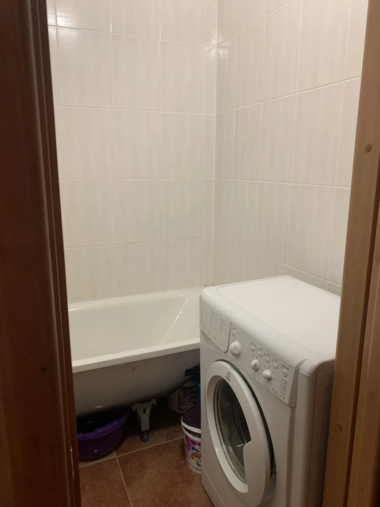 For Sale: 2-bedroom apartment in Kryvyi Rih (Karachuny district)
