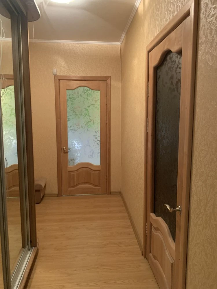For Sale: 2-bedroom apartment in Kryvyi Rih (Karachuny district)
