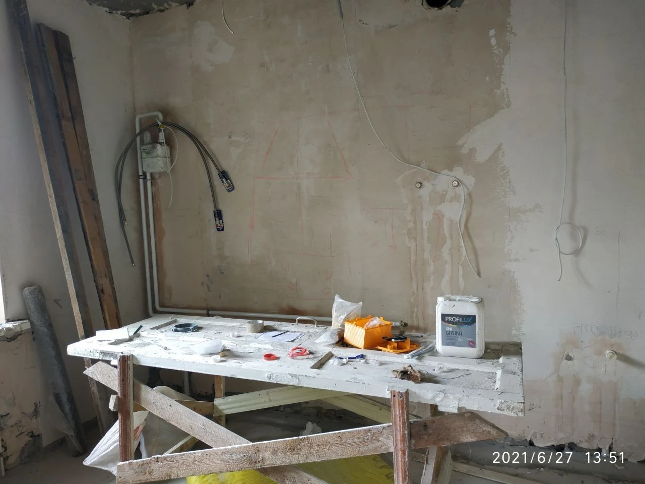 Sale of a 3-room apartment in a quiet area of the "East (Sunrise)" social town.