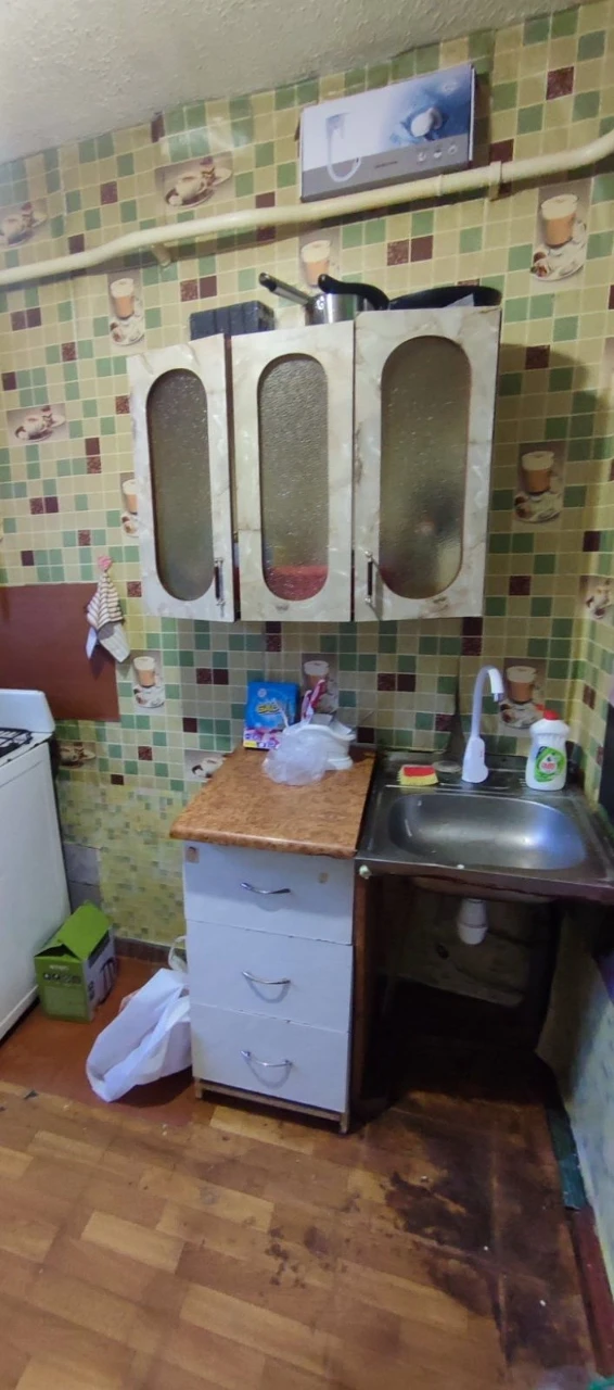 1-room apartment in Sevnog, non-corner, everything nearby