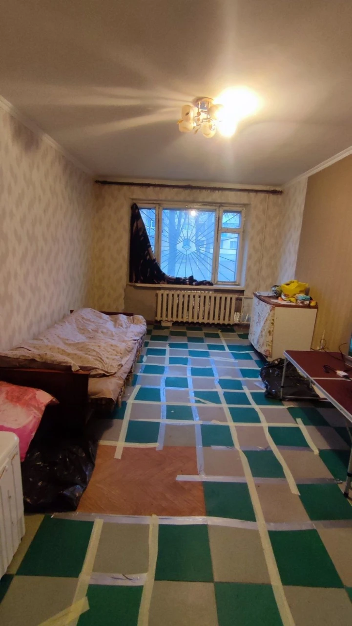 1-room apartment in Sevnog, non-corner, everything nearby