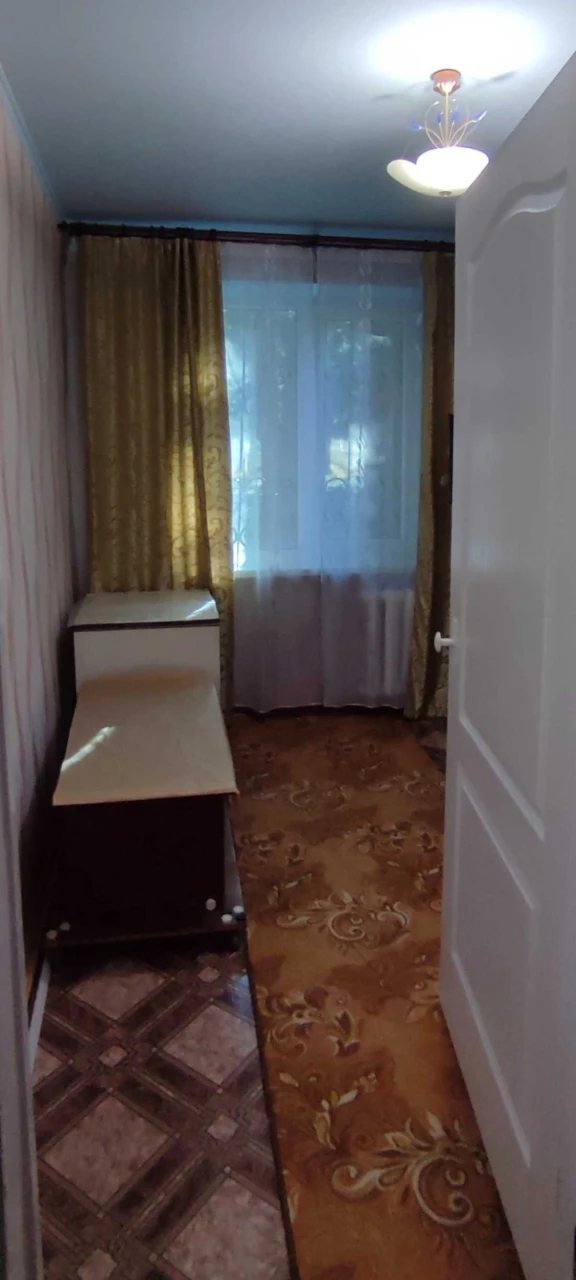 Продается 4-х комнатная квартира. Кольцо 129 квартала. Є-від