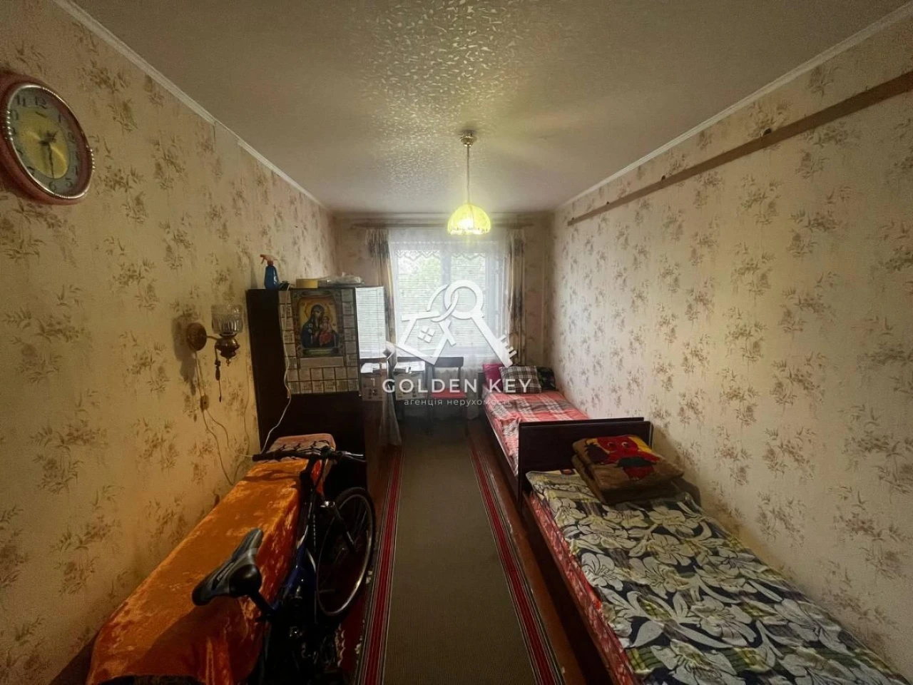 Продаж двокімнатній квартири на вул. Карбишева, 13 (17-й квартал)