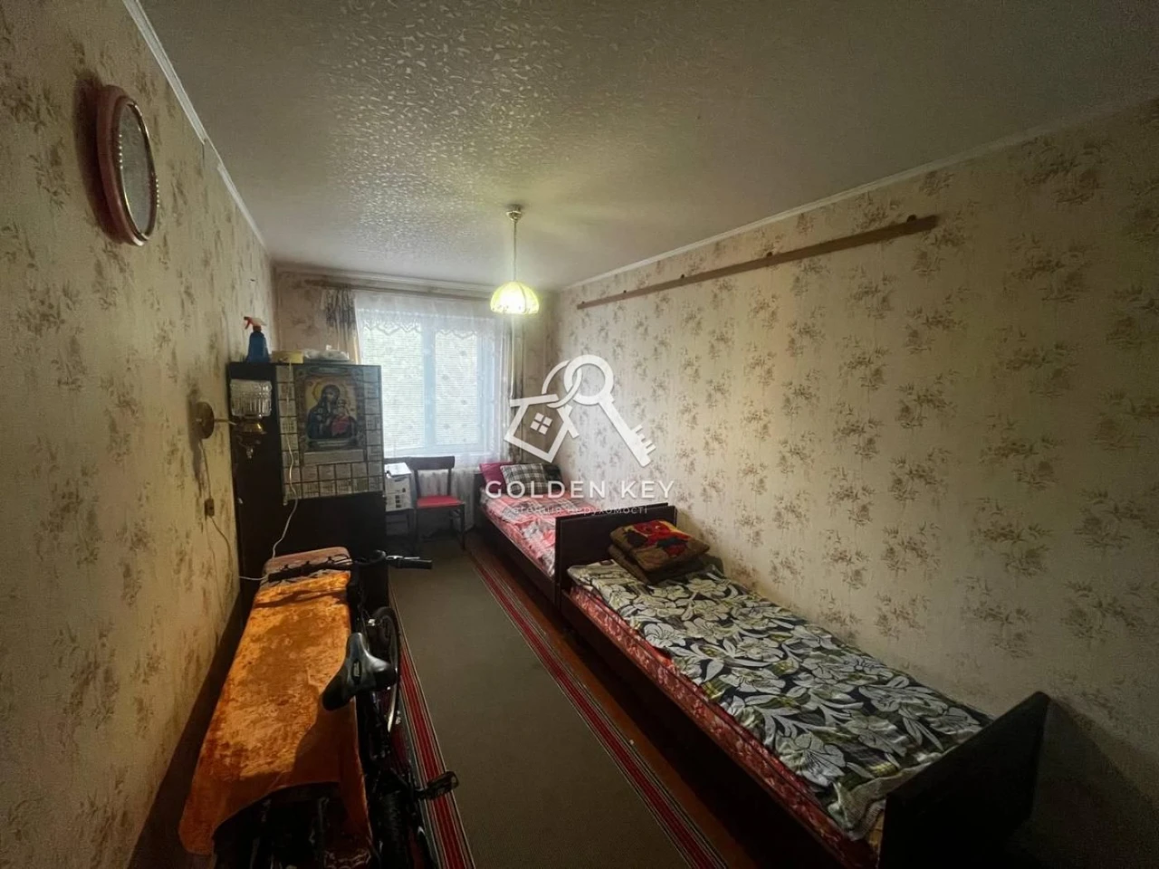 Продаж двокімнатній квартири на вул. Карбишева, 13 (17-й квартал)