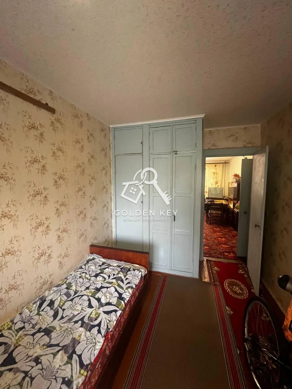 Продаж двокімнатній квартири на вул. Карбишева, 13 (17-й квартал)