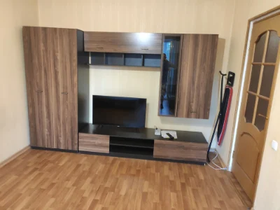 Продам 96 -95кв 1 ком  2 /9 Ярослава мудрого Есенина