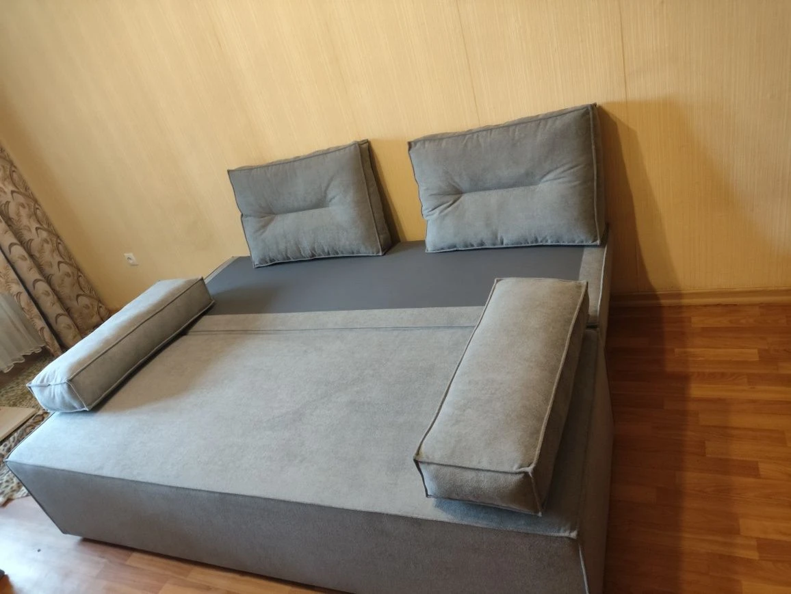 Продам 96 -95кв 1 ком  2 /9 Ярослава мудрого Есенина