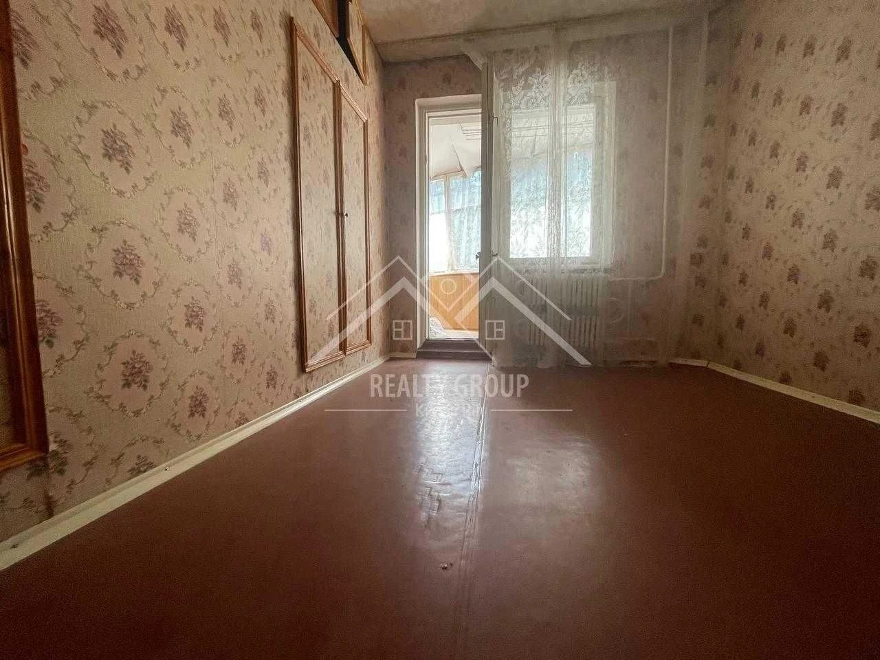 Sale of a 3-room apartment on Sichnoho-1 (Boulevard European)