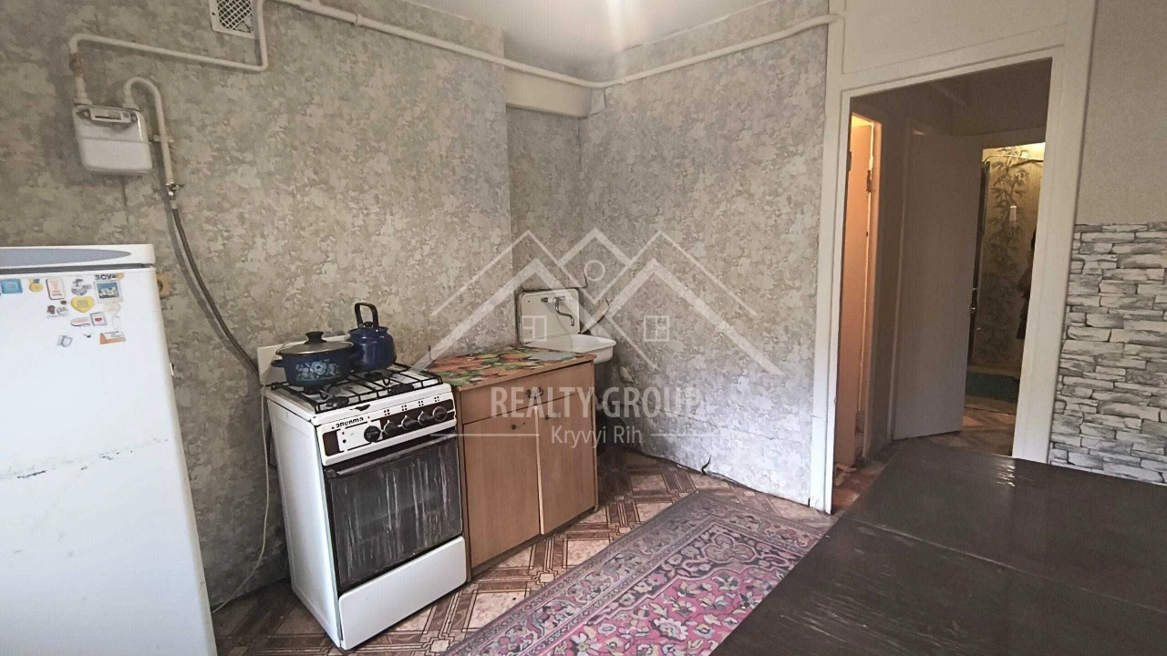 Sale of 2-room apartment on 5 Zarichne